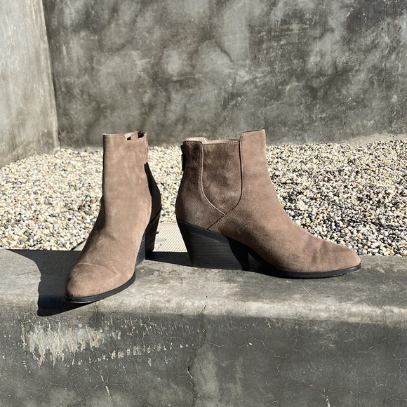 Eileen Fisher Suede Booties size 9 - Picture 12 of 12